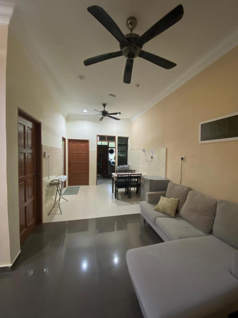 Homestay Tok Ma 1 Alur Tuman Marang Exterior foto